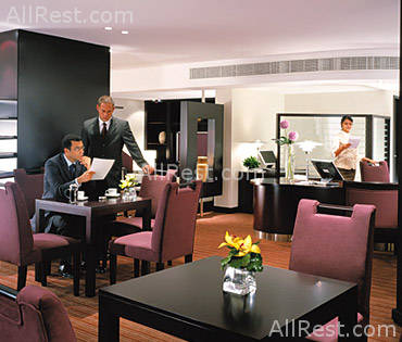 Traders Hotel Dubai 11